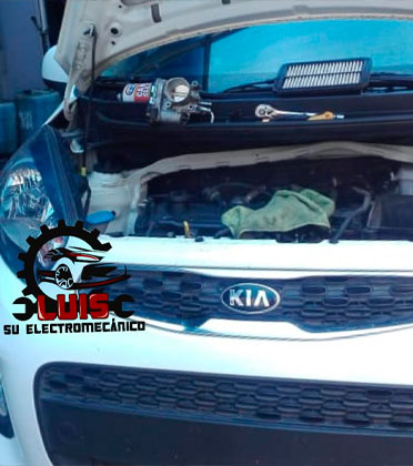 Servicio de electromecanico atendiendo a Domicilio